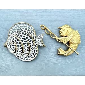 Lot of 2 vintage fish brooches– gold tone fish fishing/pole & lattice fish
